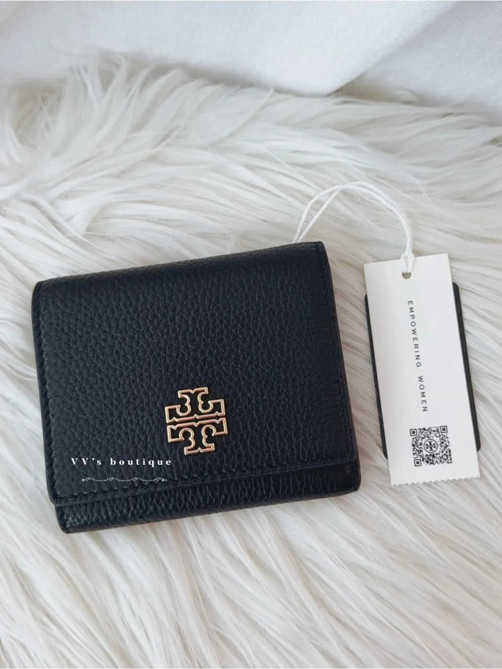 NWT Tory Burch Britten Compact Trifold Wallet Pebble Leather Black Gold 159431